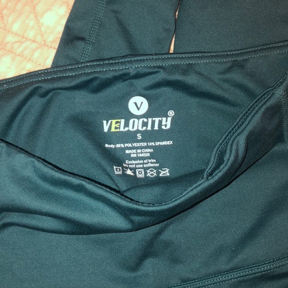 Super Cute Workout Leggings!! - Picture 4 of 5